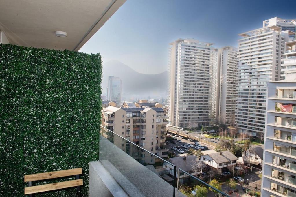 Moderno Y Comodo Departamento En Condes Appartamento